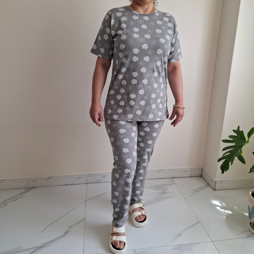 ست خانگی زنانه نخ پنبه طرح گل مناسب تا سایز 46 تولید اختصاصی بوتیک تکنس