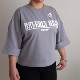 نمای کنار تیشرت زنانه نخ پنبه باکسی Beverly Hills رنگ طوسی